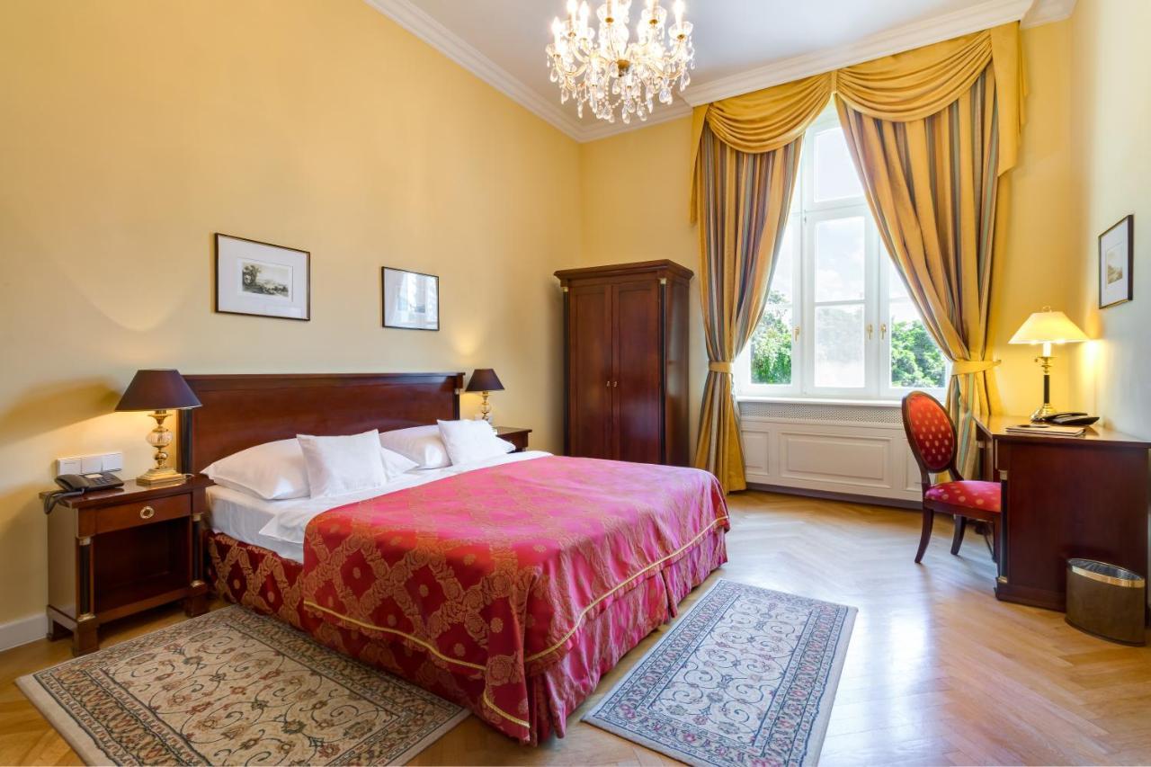 Castle Hotel Grof Degenfeld Superior Tarcal Zewnętrze zdjęcie