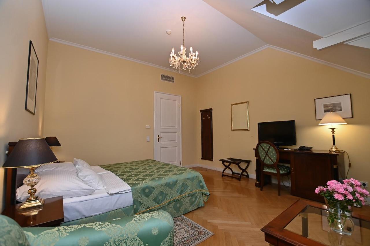 Castle Hotel Grof Degenfeld Superior Tarcal Zewnętrze zdjęcie