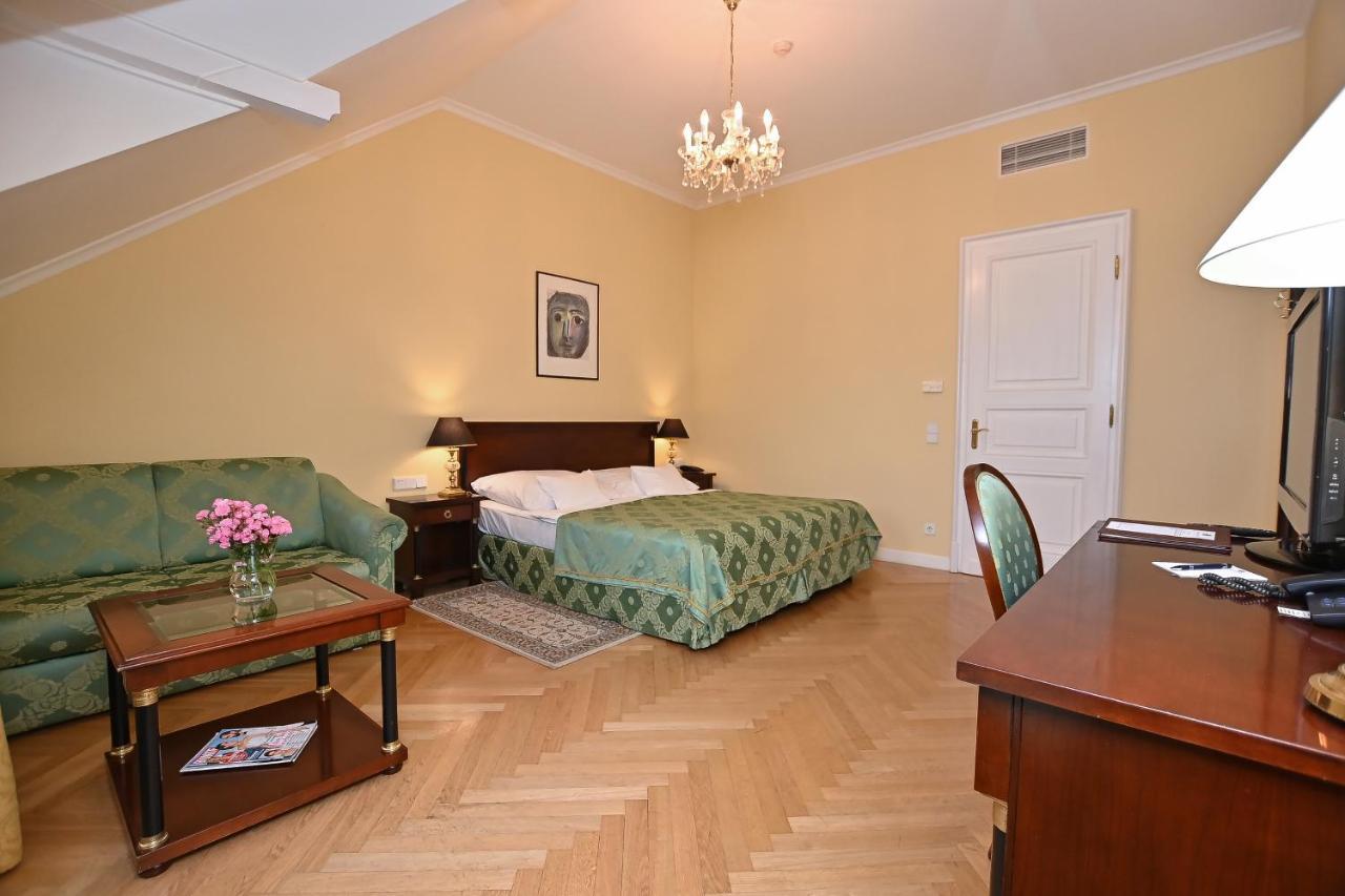 Castle Hotel Grof Degenfeld Superior Tarcal Zewnętrze zdjęcie