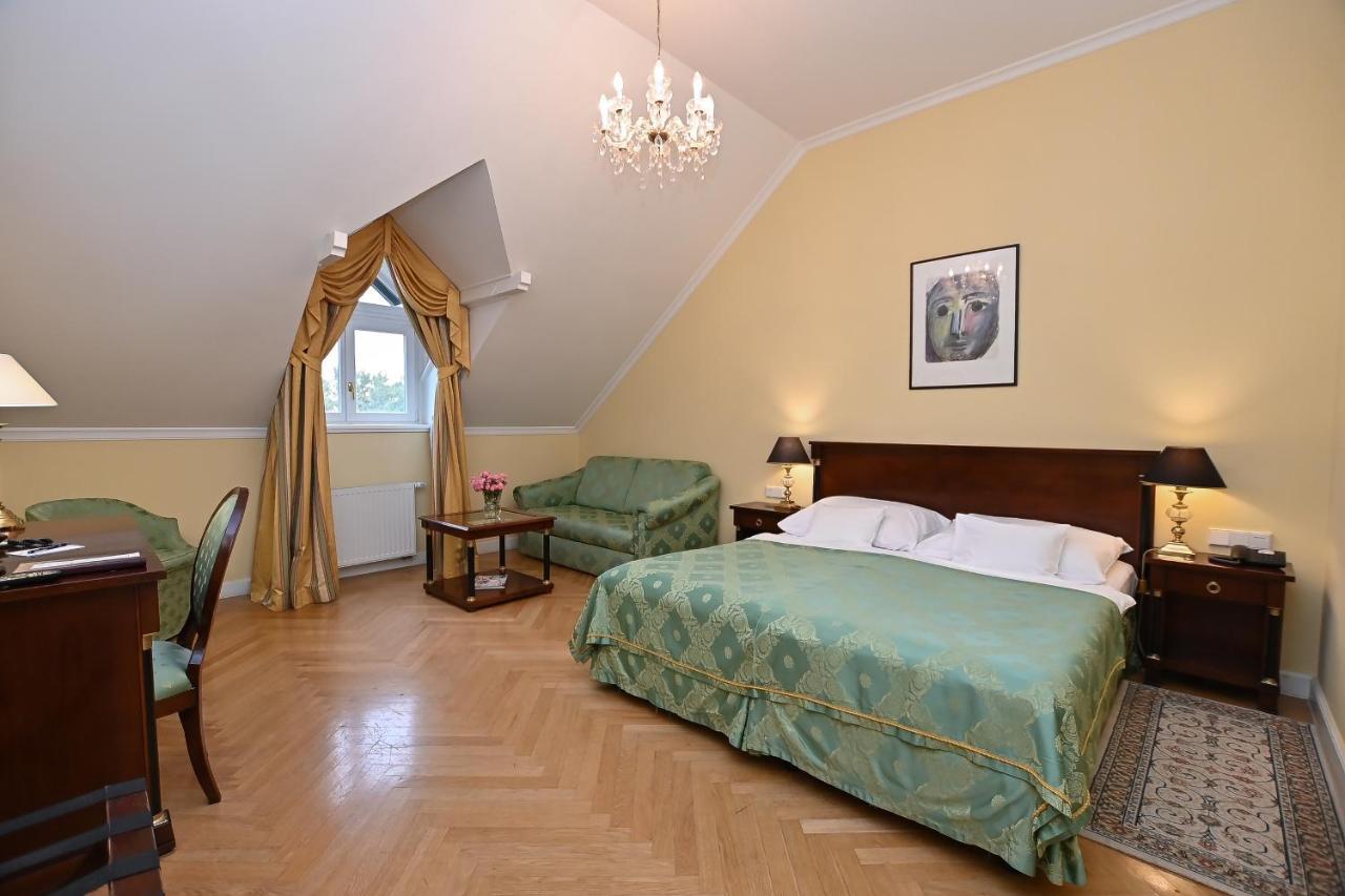 Castle Hotel Grof Degenfeld Superior Tarcal Zewnętrze zdjęcie