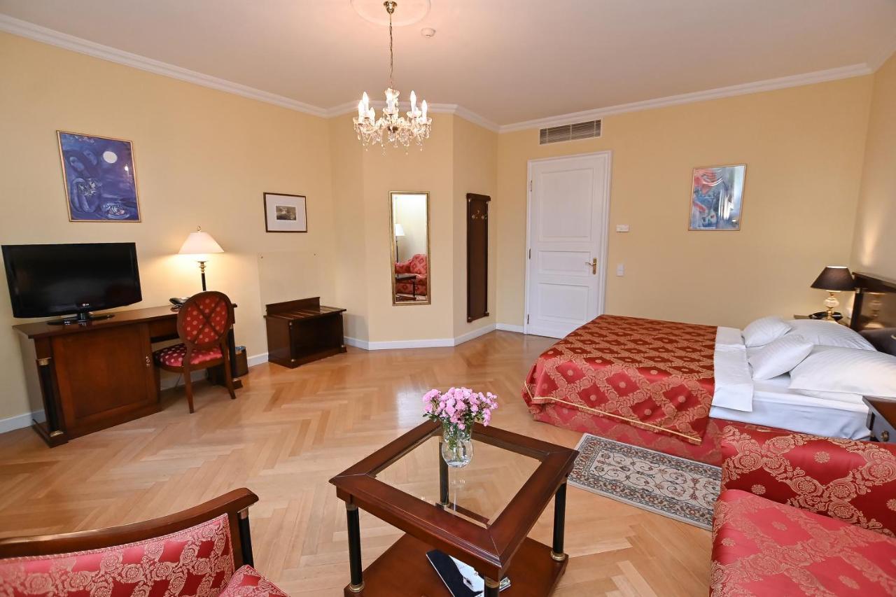 Castle Hotel Grof Degenfeld Superior Tarcal Zewnętrze zdjęcie