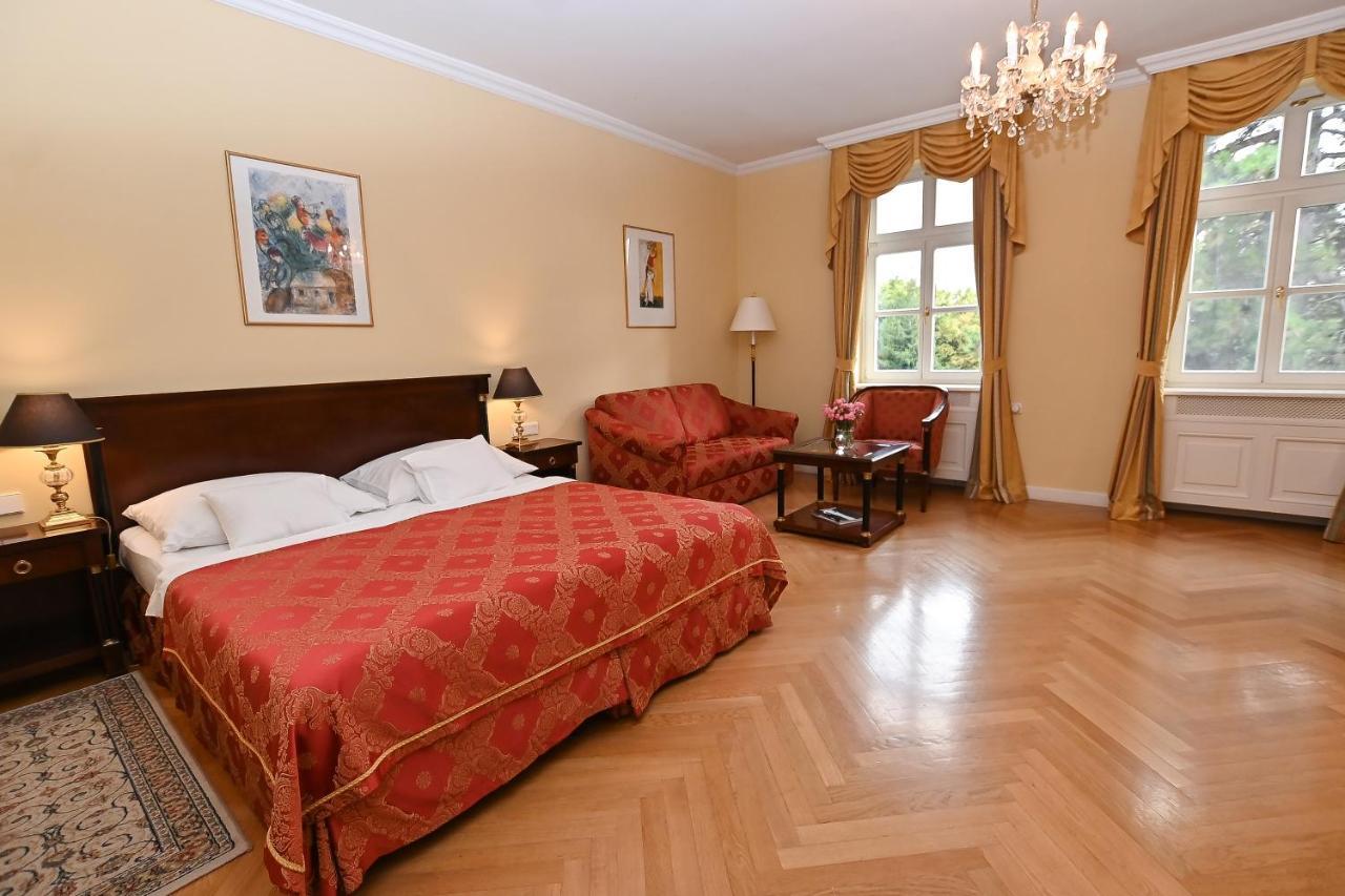 Castle Hotel Grof Degenfeld Superior Tarcal Zewnętrze zdjęcie