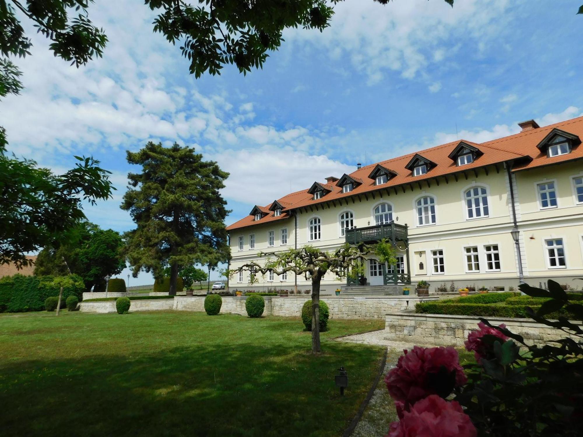 Castle Hotel Grof Degenfeld Superior Tarcal Zewnętrze zdjęcie